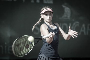 Ausschnitte 1825 - Rosenpokal Uetersen